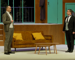 Slovácké divadlo uvedlo bláznivou komedii Zamilovaný velvyslanec