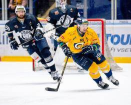 Berani ostudně vybouchli v Kolíně, Vsetín na Lapači přehrál Přerov 