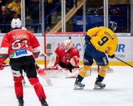 Berani udolali Pardubice B, Vsetín padl na ledě posledního Znojma 