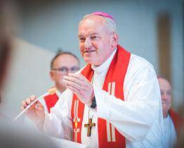 Novým olomouckým arcibiskupem byl zvolen rodák ze Strání Josef Nuzík