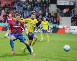 Předposlední ševci neuspěli v Plzni, venku prohráli 0:3