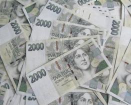 Podvodnice připravila 29 lidí o více než pět milionů korun. Na krku už měla 22 exekucí