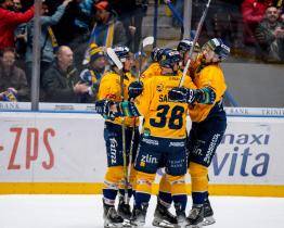 Berani po jasné výhře slaví postup do semifinále, Vsetín v Přerově padl 