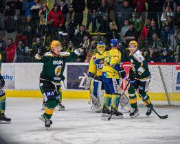 Hokejisté Vsetína přehráli Přerov a v semifinále vyzvou Jihlavu 