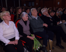 Žáci základních škol prezentovali Příběhy našich sousedů