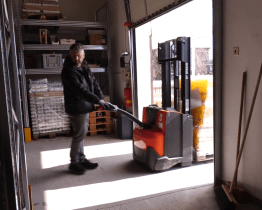 Zaměstnanci krajského úřadu uspořádali velikonoční sbírku pro potřebné