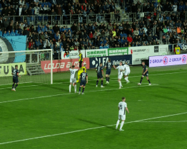 Slovácko před vyprodaným stadionem podlehlo Slavii