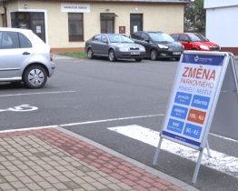 Hodonínská nemocnice zvýšila částku za parkování v areálu 