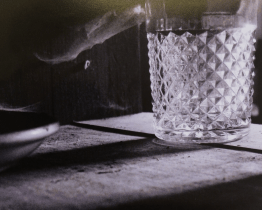 Hra světel a stínů Jaromíry Slívové je k vidění v Redutě