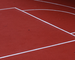 Na sídlišti Klínky vyrůstá streetballové hřiště