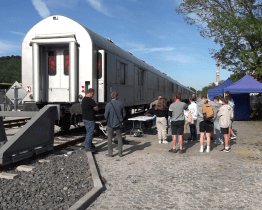 Do Rožnova přijel protidrogový Revolution train