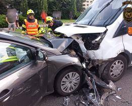 Ve čtvrtek odpoledne zkomplikovala dopravu ve Zlíně-Prštném nehoda osobního vozidla s dodávkou