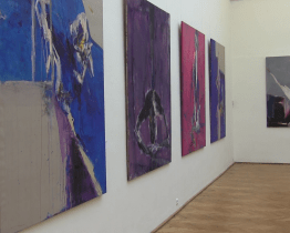 Galerie výtvarného umění nabízí inspiraci Kafkou i porcelán