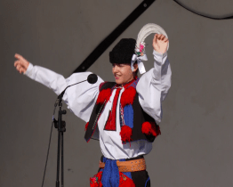 Folklorní festival Kunovské léto vyvrcholil verbuňkem a pořadem Naše děti