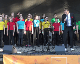 ZUŠka z Valašského Meziříčí slavila 85 let s Ondřejem Rumlem