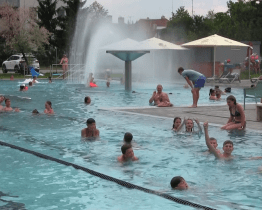 Aqua v parku ukončilo školní rok zábavným programem