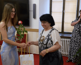 Radnice ocenila nejlepší deváťáky základních škol