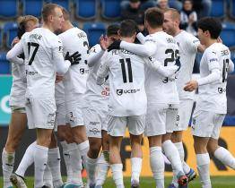 Slovácko představilo nového sponzora. Logo společnosti bude mít i na dresech 