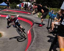 Otrokovice budou o víkendu hostit prestižní závody v pumptracku. Přijede i vicemistryně světa Sabina Košárková