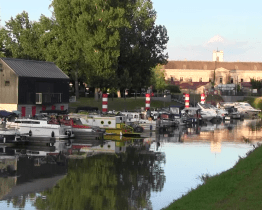 Ve veselském přístavu začaly hudební večery 