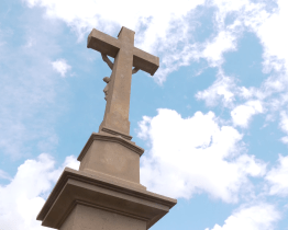 Kříž v Míkovicích prošel rukama restaurátora