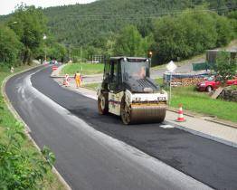 Práce silničářů na Kudlově jsou v plném proudu. Počítejte s jednosměrnou uzavírkou