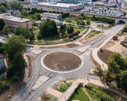 Okružní křižovatka ve směru na Blatnici už slouží řidičům