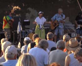 Koncert Petry Černocké s Bokomarou zaplnil strážnické náměstí