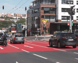 Křižovatka u zlínského divadla je místem častých nehod 