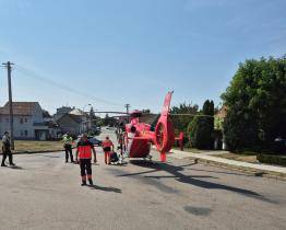 Vážná nehoda motorkáře na Kroměřížsku: na místo letěl vrtulník