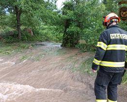 Jihovýchodní Moravu čekají extrémní srážky. Jak se připravit na hrozící povodně?