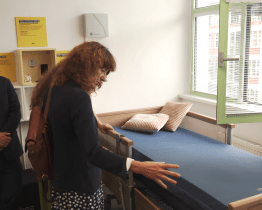 Kraj má ukázkový byt plný moderních technologií pro pečující 