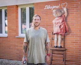 Dárek pro lékaře Baťovy nemocnice? Speciální graffiti od ProroKa