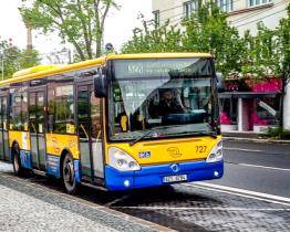 DSZO na Dušičky posílí autobusové spoje na hřbitovy