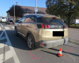 Na přechodu ve Štípě srazilo osobní vozidlo seniorku. Za nehodu ale mohl řidič jiného auta