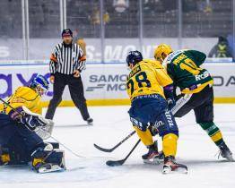 První derby nové sezony ovládli Berani. V prodloužení rozhodl Paukku