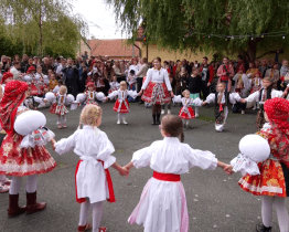 Ořechov o víkendu ožil hody s právem
