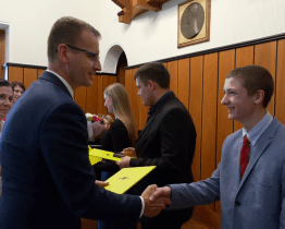 Klavíristu, varhaníka a skladatele Marka Soviše z brodské ZUŠ ocenil Zlínský kraj 