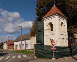 Uherské Hradiště opravuje zvoničku ve Véskách