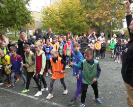 Žáci a žákyně z Kyjova běhali s trikolórou