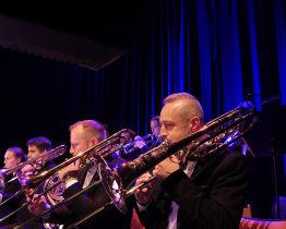 Bigband veselské ZUŠky si k výročí nadělil album