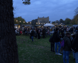 Halloween si v zámeckém parku užily tisíce lidí
