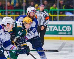 Hokejisté Vsetína zdolali Kolín fotbalovým skóre 1:0