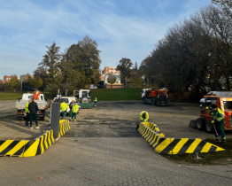 Na parkovištích Březnická a Pod Zimním stadionem začne platit nový ceník