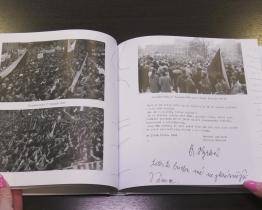 Publikace Samet v divadle se dočkala svého rozšíření