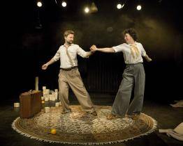 Zlínské divadlo uvedlo premiéru adaptace oceňovaného románu Hany Andronikové