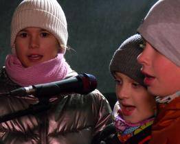 Na jarmark v Tečovicích zvaly děti zpěvem i recitací