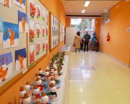 Návštěvníky tradiční školní výstavy v Dolním Němčí vítal vánoční zvon