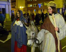 Průvod v Hodoníně vedl svatý Martin na koni, uzavřel jej velbloud