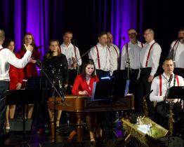 Štěpánští koledníci udělali radost publiku v Ostrožské Nové Vsi